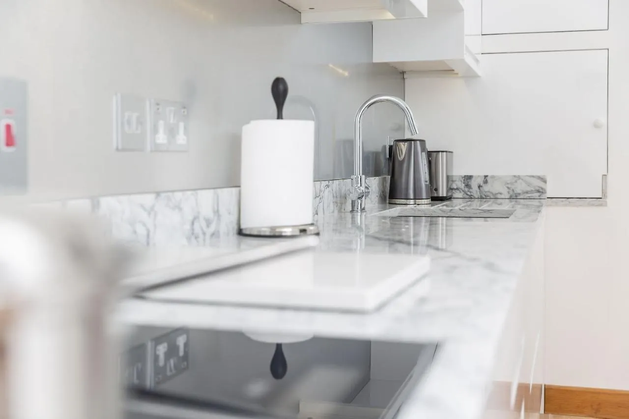 17 Rodney Road - Luxury Apartments Cheltenham 0*,  United Kingdom